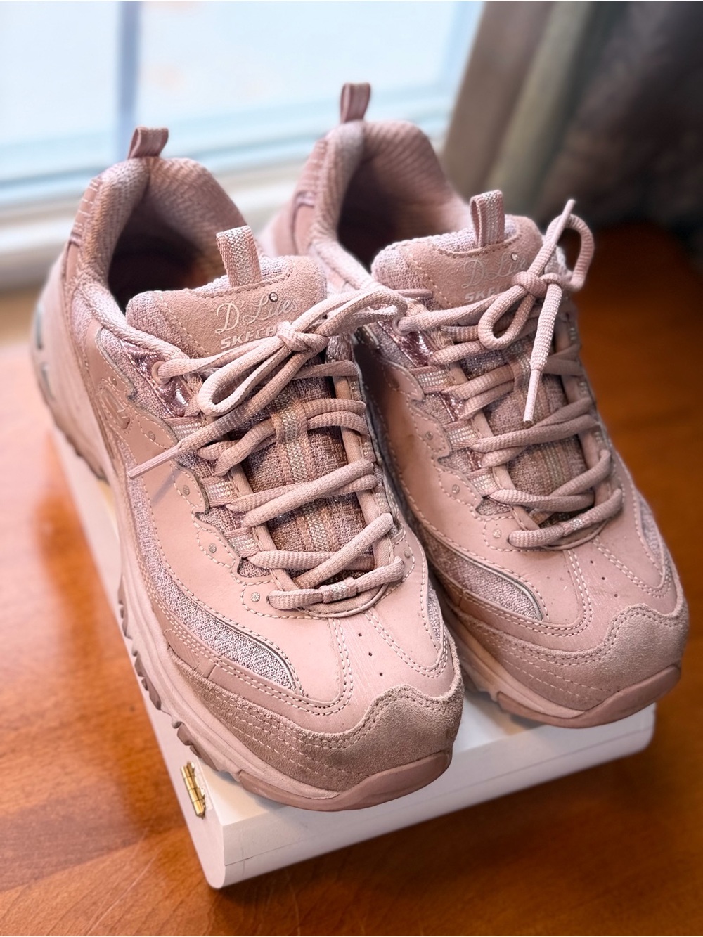 Skechers D'Lites Women's Chunky Lace-Up Sneakers - Dusty Rose